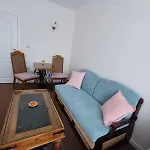 Wild Cherry Apartament